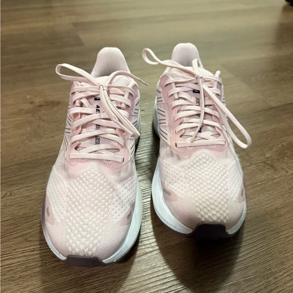 Salomon aero blaze Women's Light Pink Athletic Shoes - Picture 3 of 9